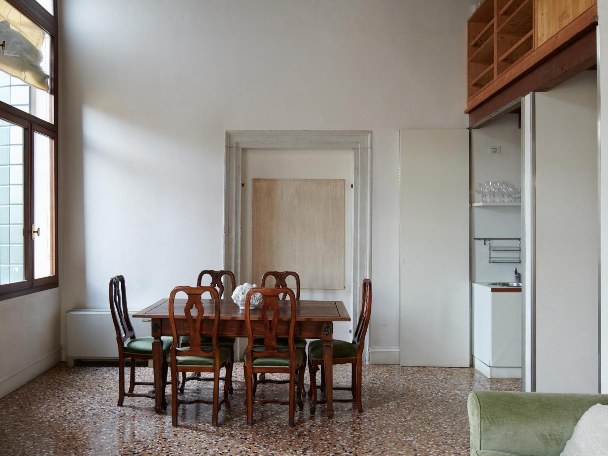 Palazzo Contarini Della Porta Di Ferro Aparthotel *